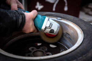 Atlas Wheel Repair - Mobile Specialists | How to Fix Scratched Wheel Rims in Georgia