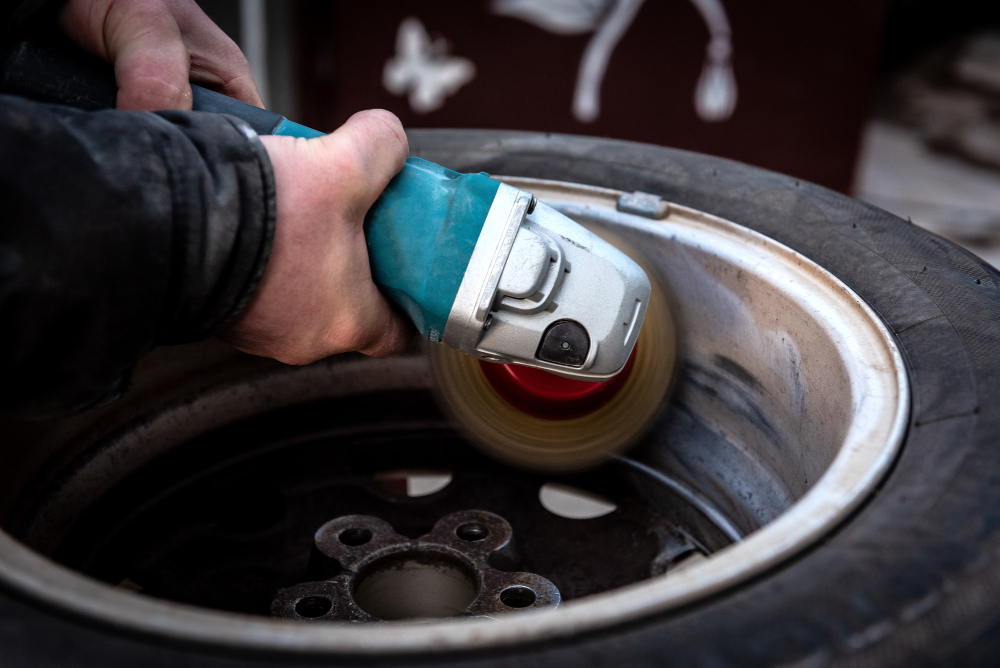 Atlas Wheel Repair - Mobile Specialists | How to Fix Scratched Wheel Rims in Georgia