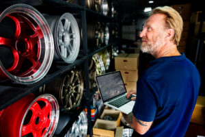 Atlas Wheel Repair - Mobile Specialists | How to Choose a Shop for Custom Wheel Rim Repair​?